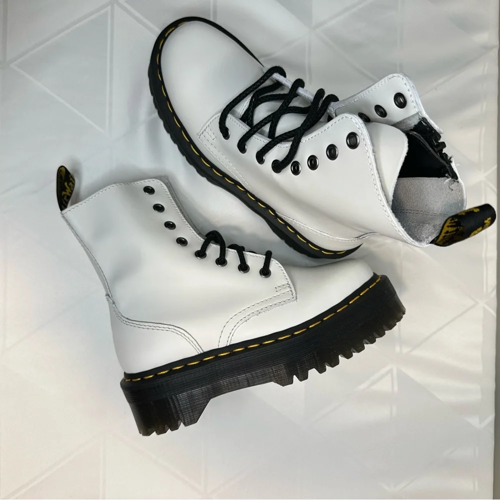 Dr. Martens Jadon Unisex White Leather Platform Boots  Size 4 MSRP $210 NEW - Picture 6 of 8
